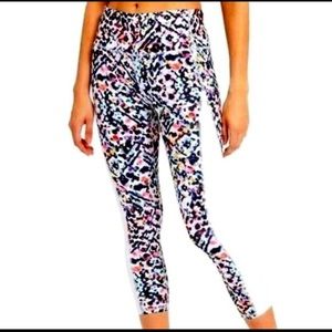 Athleta Chaturanga Waterfall Capri